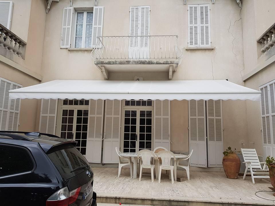 changement de toile de store à Marseille